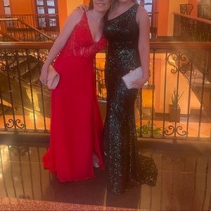 Green elegant dress worn only once